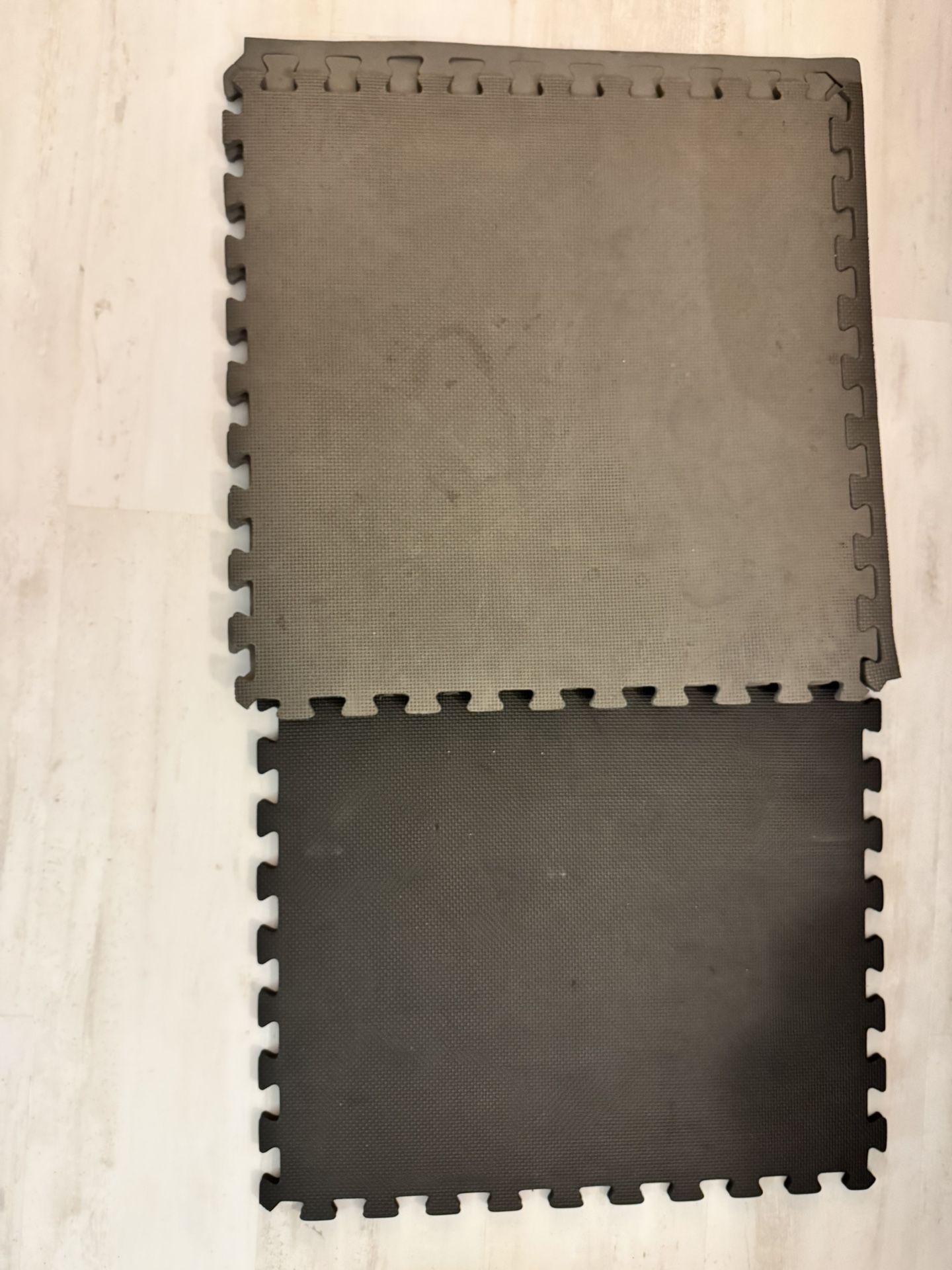 Protective interlocking foam tiles for gym