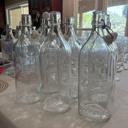 Clear Glass Bottles With Swing Tops 