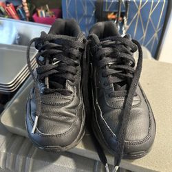 Youth Nike Athletic Shoe Size 4Y