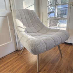 arm chair (VERY comfortable)