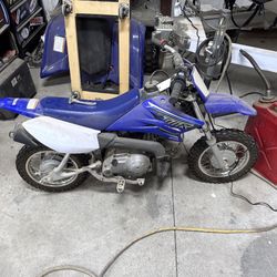 Yamaha dirt bike