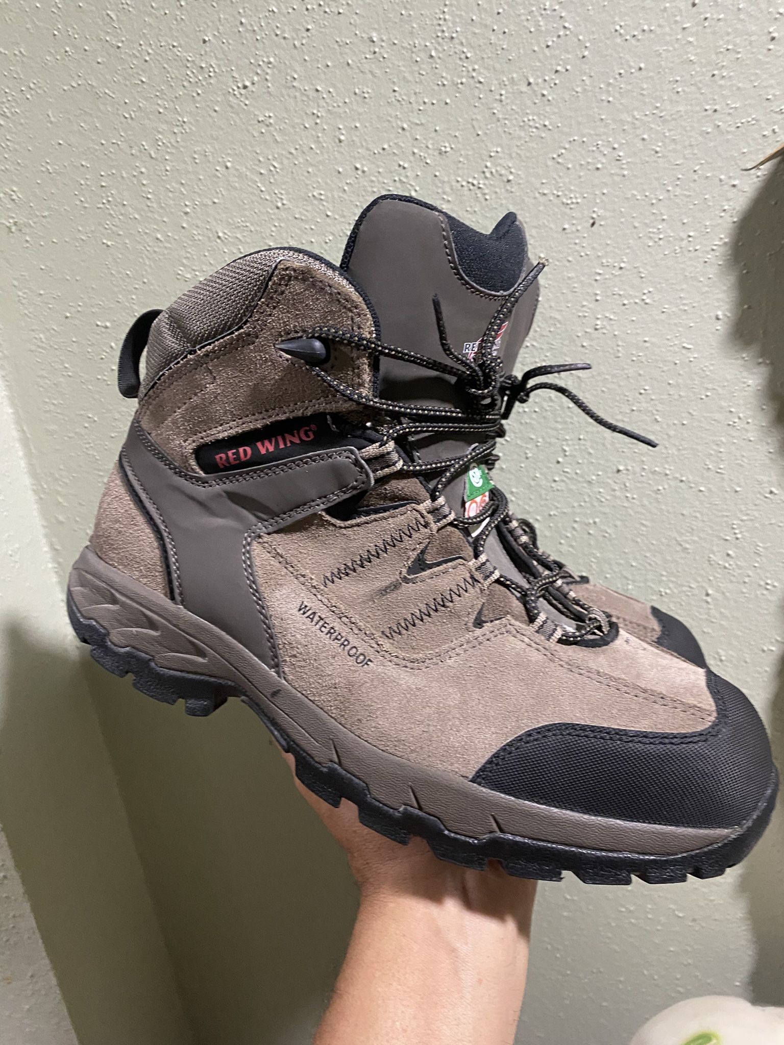 Red Wing Men's Steel Toe Waterproof Boots. Size 11 D