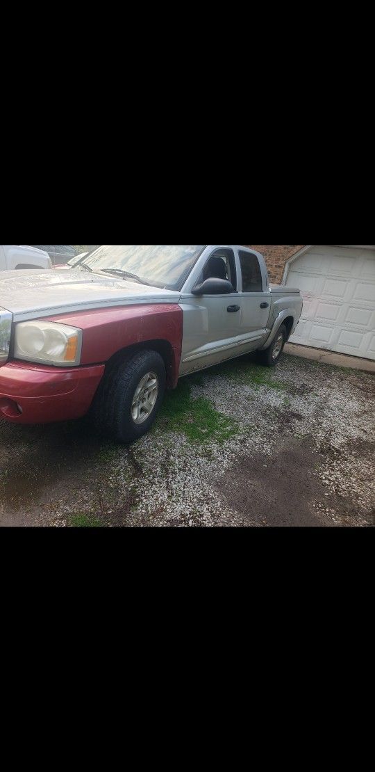 2005 Dodge Dakota