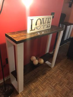 1 shelving entryway console