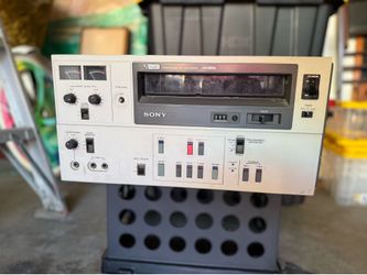 Sony VO 5600 UMATIC Recorder