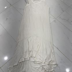 Elegant White Sleeveless Dress