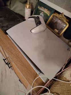 PS5 disk version for sale 2 remotes