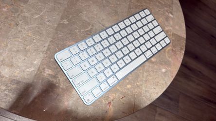 Apple Magic Keyboard “Blue”
