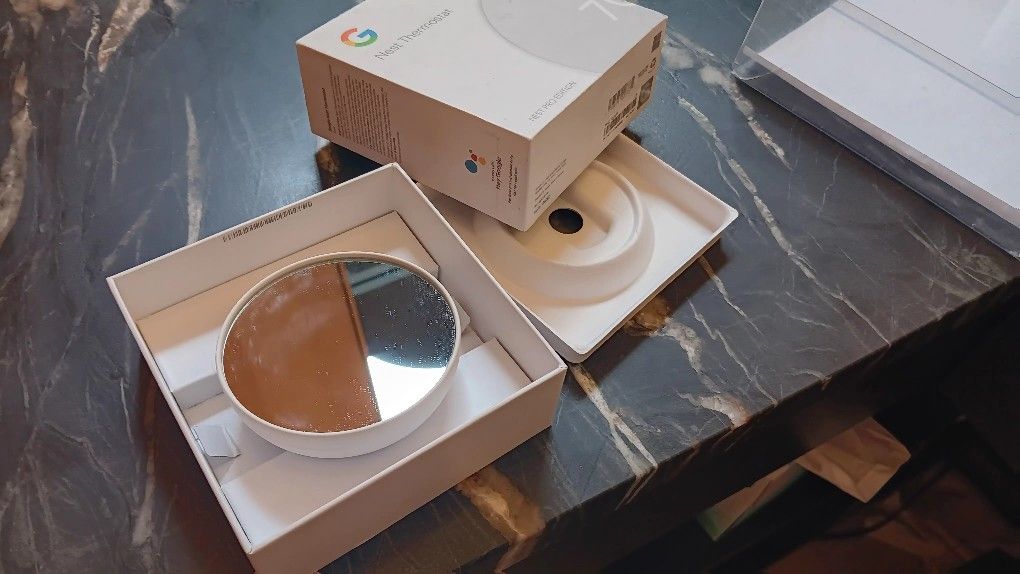 Google Nest Thermostat Pro edition