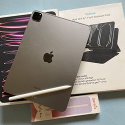 Apple iPad Pro 11” 4th generation (M2 Chip) 128GB with box, keyboard and pencil 