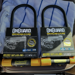 Shackle lock for bike