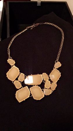 Nude necklace with gold