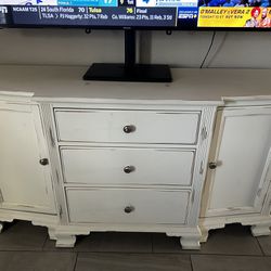 Antique White - Real Wood Dresser