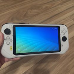 Logitech G Cloud Stream Game Handheld
