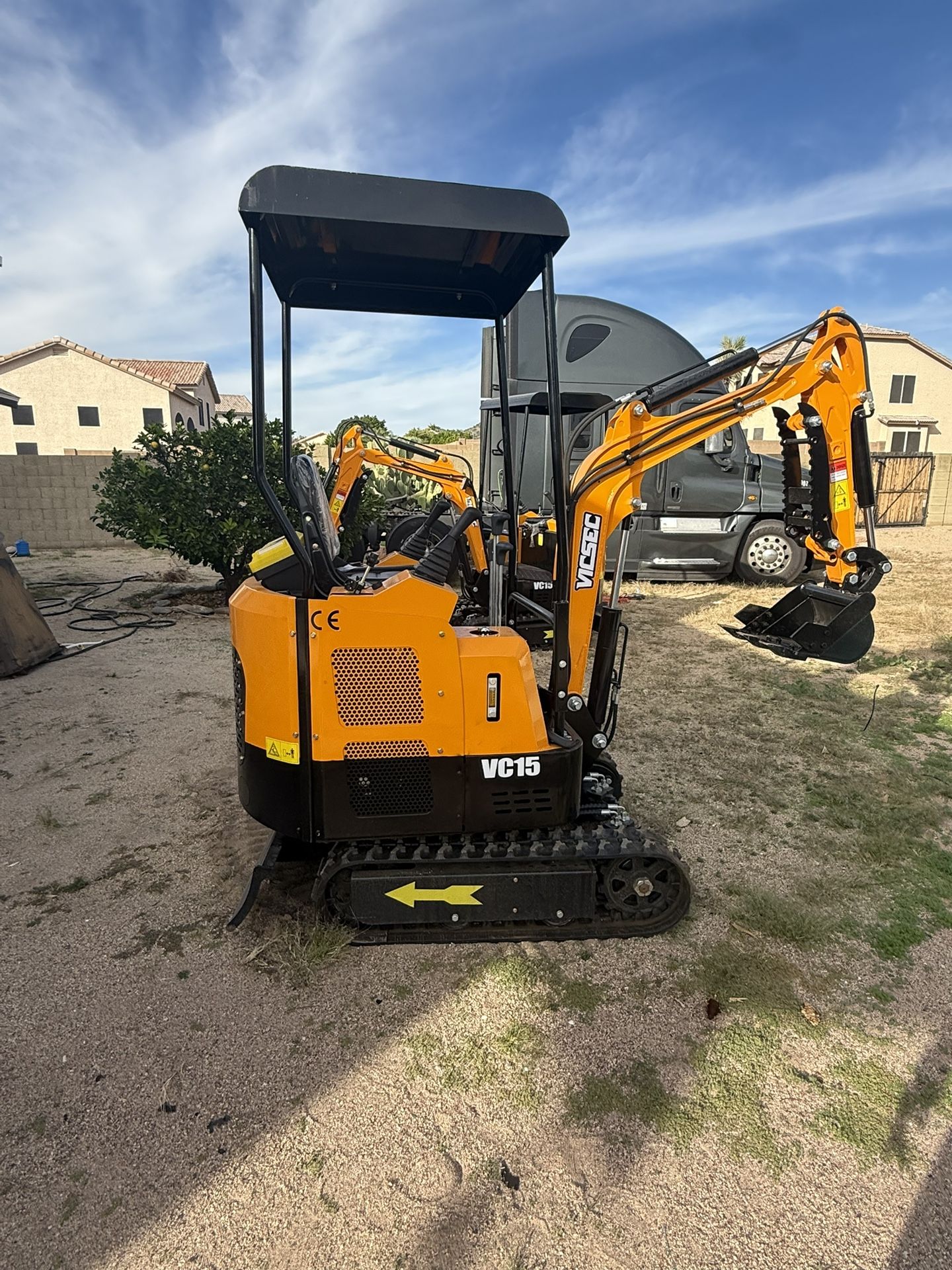 2025 VICSEC VC15J-Y Mini Excavator