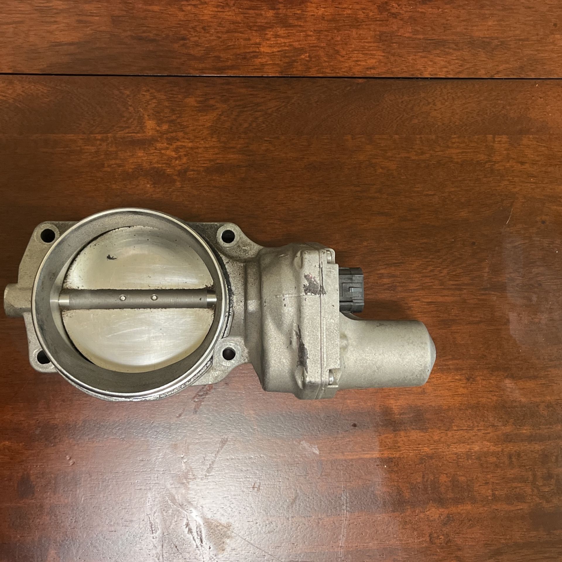 C6, ZO6 Chevrolet Corvette Electronica Throttle Body