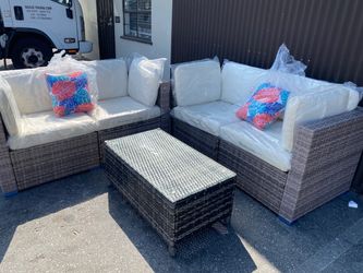 Outdoor Rattan Sectional Sofa Set with Coffee Table