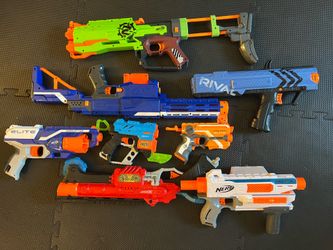 Lot of 8 nerf guns