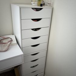 Makeup Drawers (Alex Dupe)