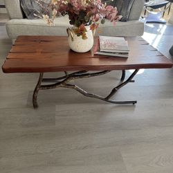 Beautiful Coffee Table With Metal Legs 