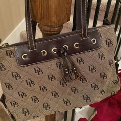 Dooney & Bourke Purse