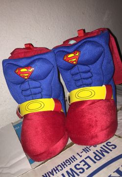 Baby boy Superman shoes Size S (5/6)
