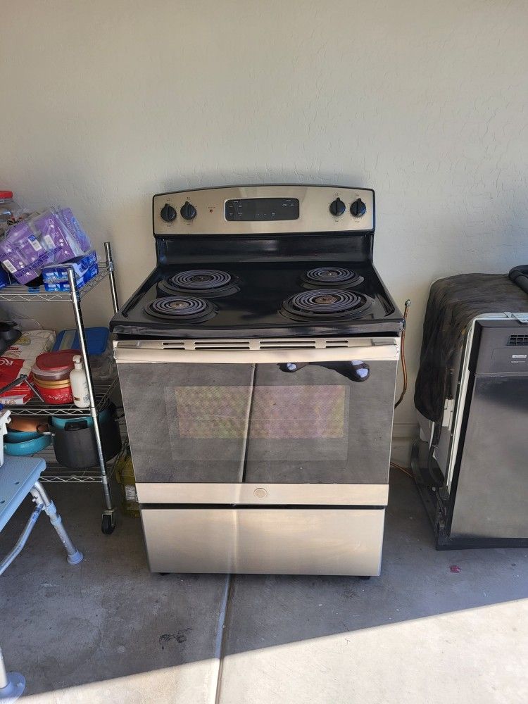 GE 4 speed food processor for Sale in Chandler, AZ - OfferUp