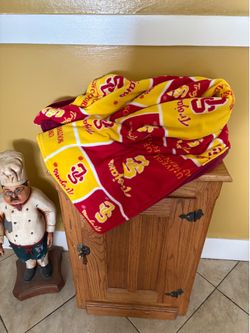 USC Throw Blanket