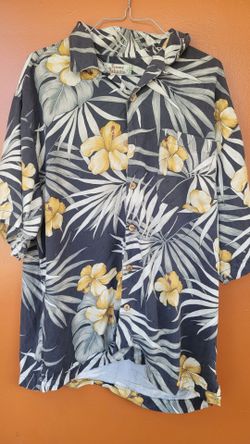 TOMMY BAHAMA Size medium 100% Silk Hibiscus Palm Fronds Mens Hawaiian Shirt