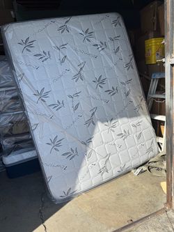 King size pillow top mattress new