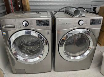 Modern LG Washer & Dryer set