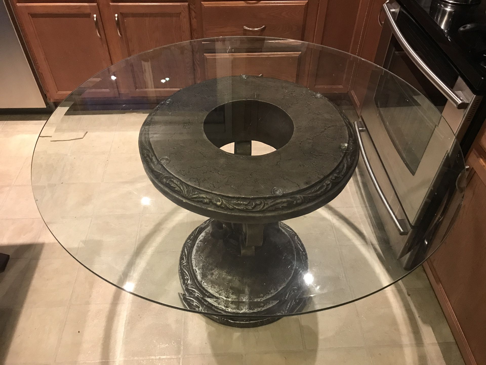 Glass round table