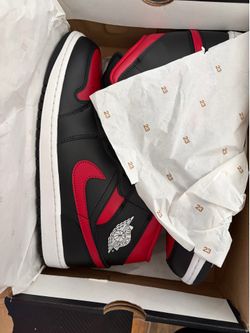 Jordan 1 mid