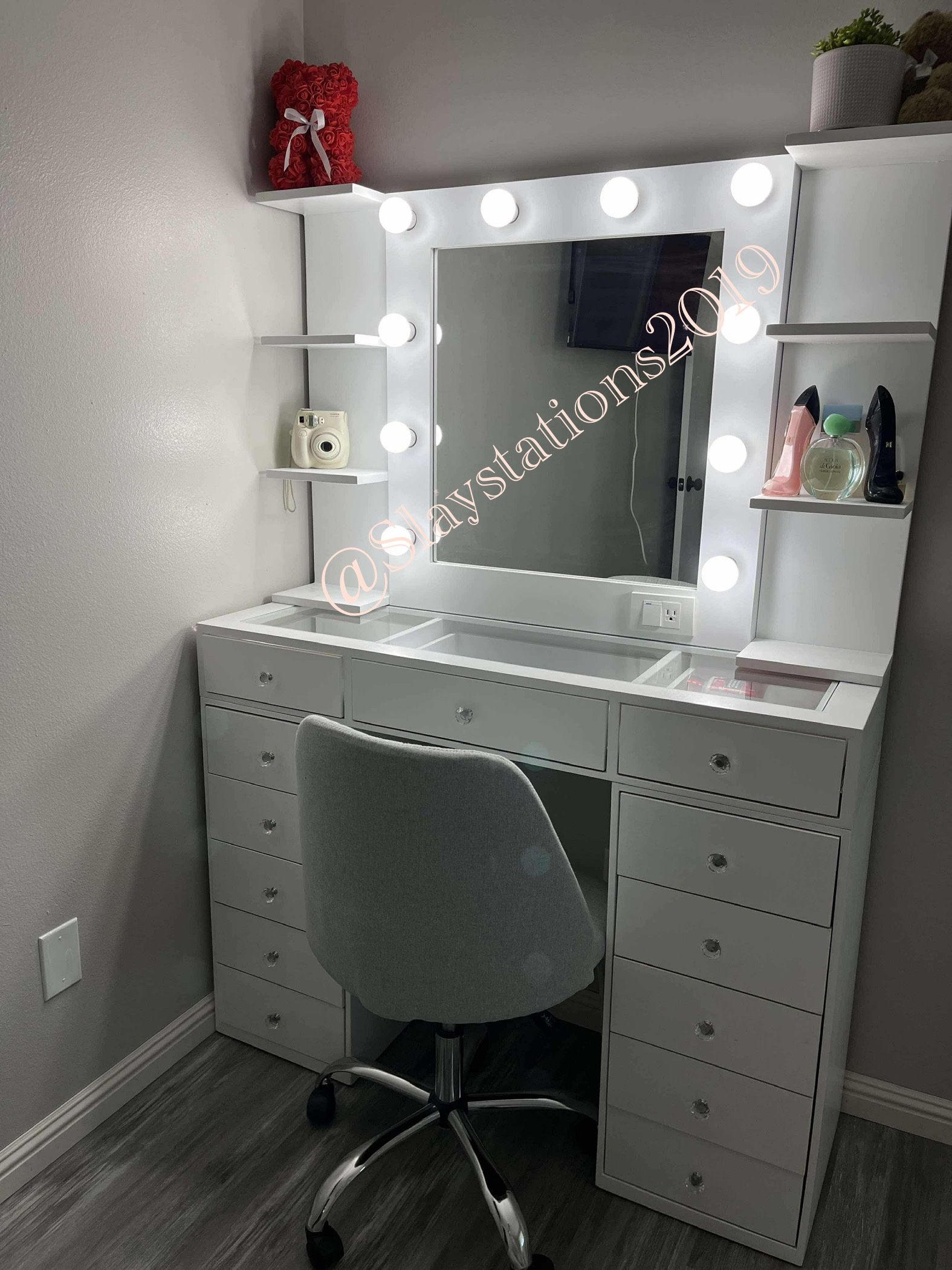 Makeup Vanity