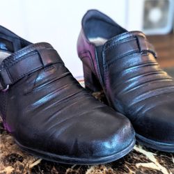 Women's Shoes Clarks Size 8