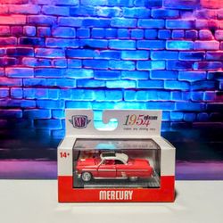 M2 MACHINES 1:64 DETROIT MUSCLE R77 1954 Mercury Sun Valley