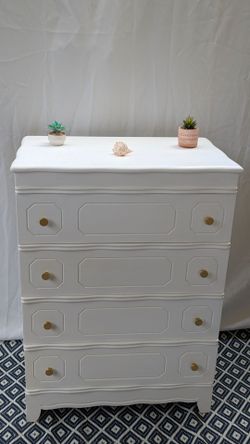 Vintage Solid Wood Dresser – White & Gold