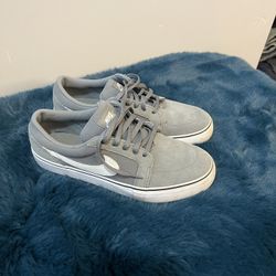 Nice Nikes boys shoe worn one time size 6.5
