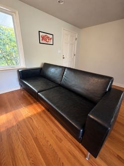 Black Leather 3-Seat Couch