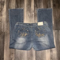 Apple Bottom jeans.