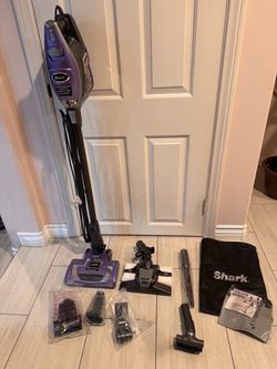 SHARK Rocket Deluxe Pro Vacuum
