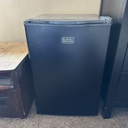 Black Decker Mini Fridge