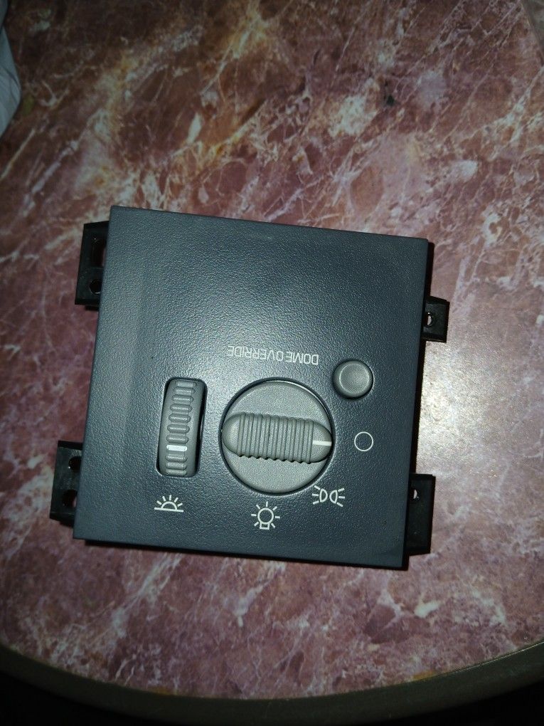 Headlight Switch For a 2000 Bazer Or S10