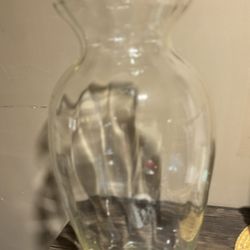 Flower Vase 18 In Tall