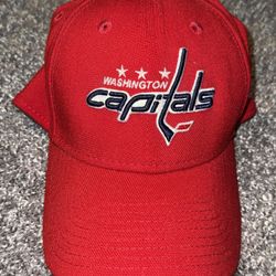 New Era NHL Washington Capitals Hockey Fitted Hat Size S/M Used Pre Owned 3930 