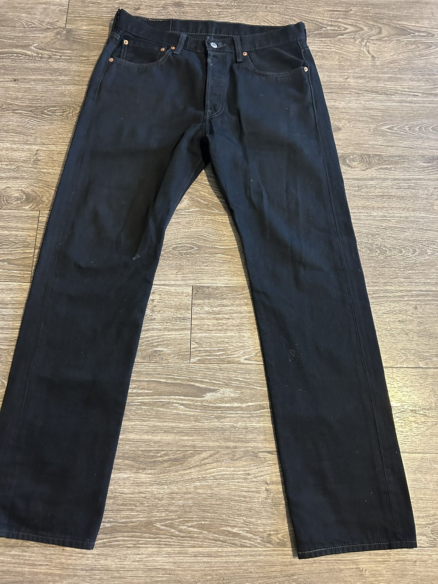 Black Levi’s 501s