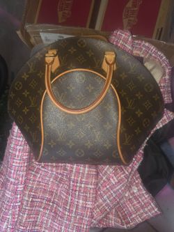 Louis Vuitton Monogram Ellipse Handbag