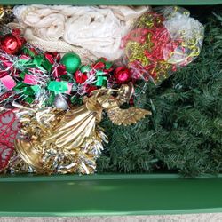 Christmas Tree & Decorations