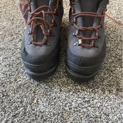 Solomon Mountaineering Boots For Women Size 9.5