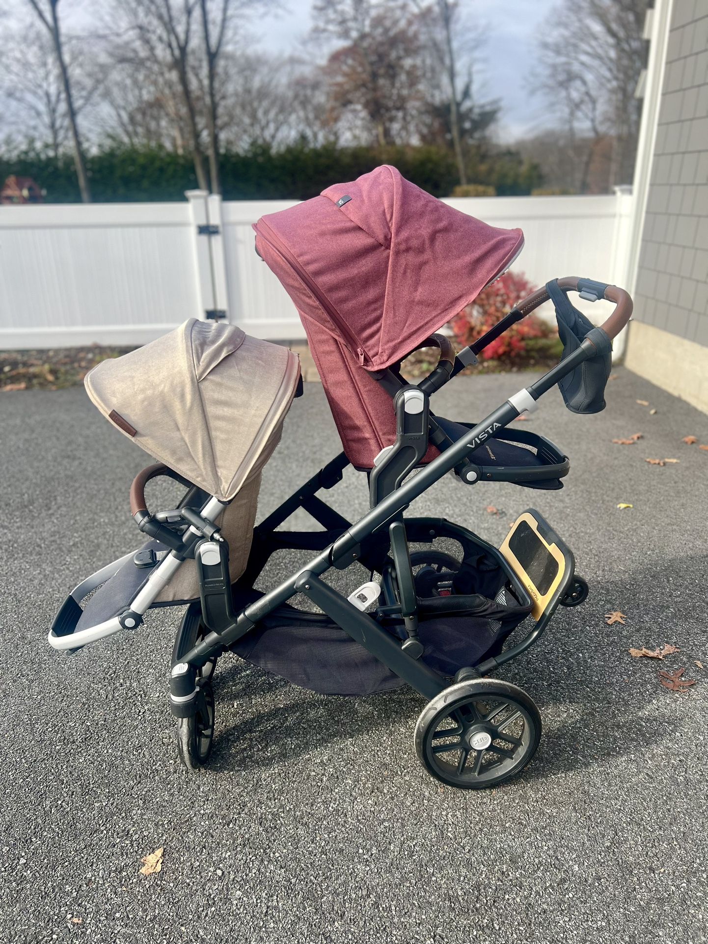 UPPAbaby Vista V2 Stroller Bundle – Excellent Condition!